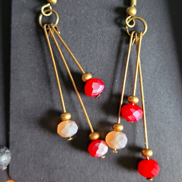 Hand Crafted Jewelry - Red and tan 3 pin earrings